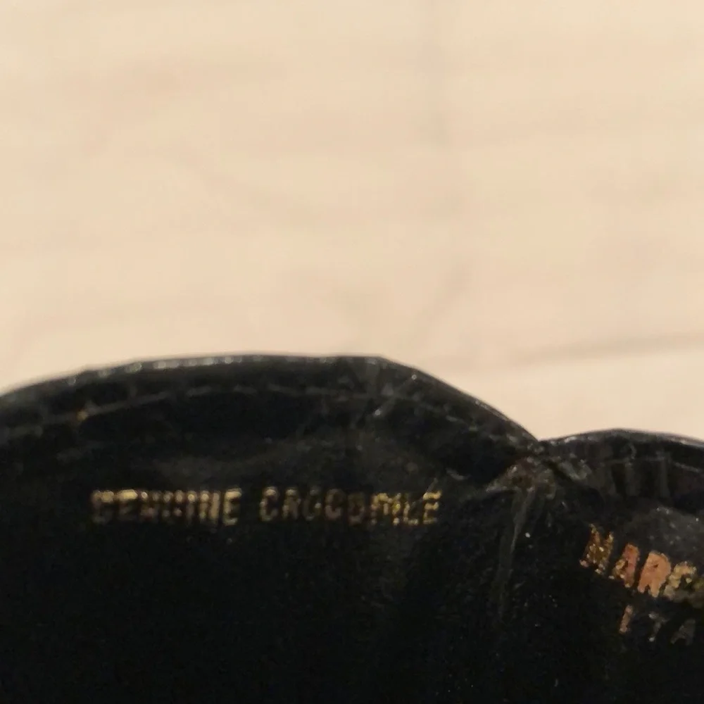 Crocodile Glasses Case - Picture 3 of 5